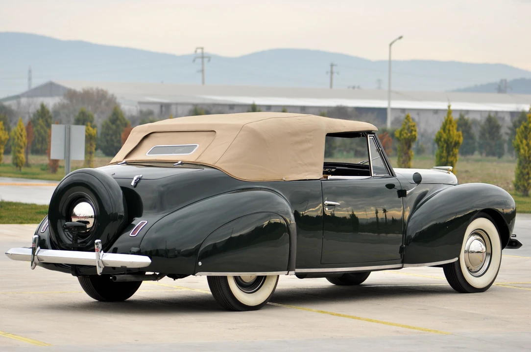 Lincoln Continental 1st Gen - Image 10 of 13