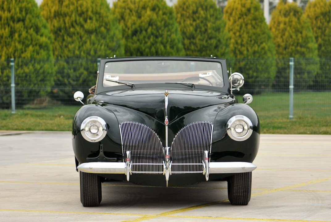 Lincoln Continental 1st Gen - Image 12 of 13