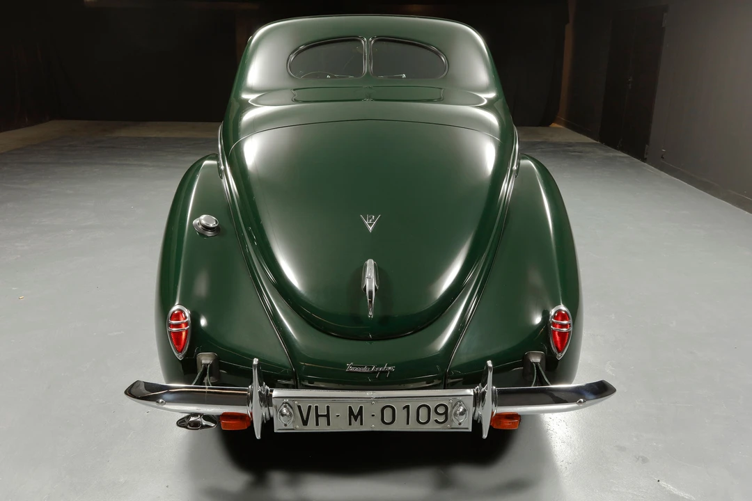Lincoln Zephyr - Image 4 of 13