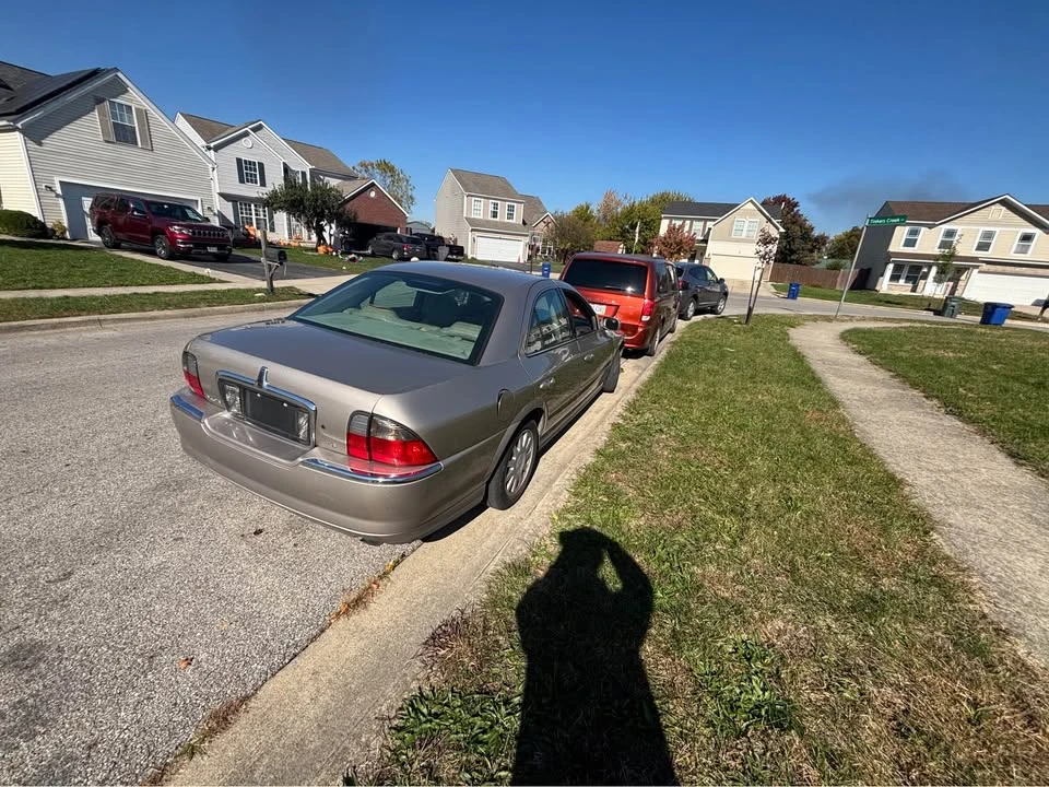 2003 Lincoln Continental - Image 3 of 7