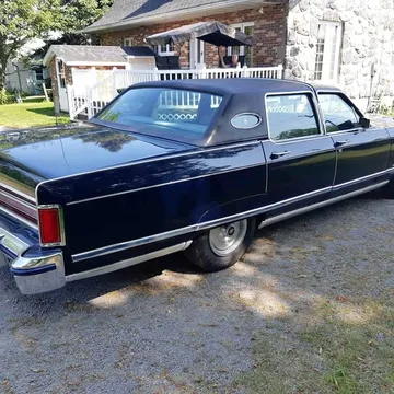 1977 Lincoln Continental Town Car