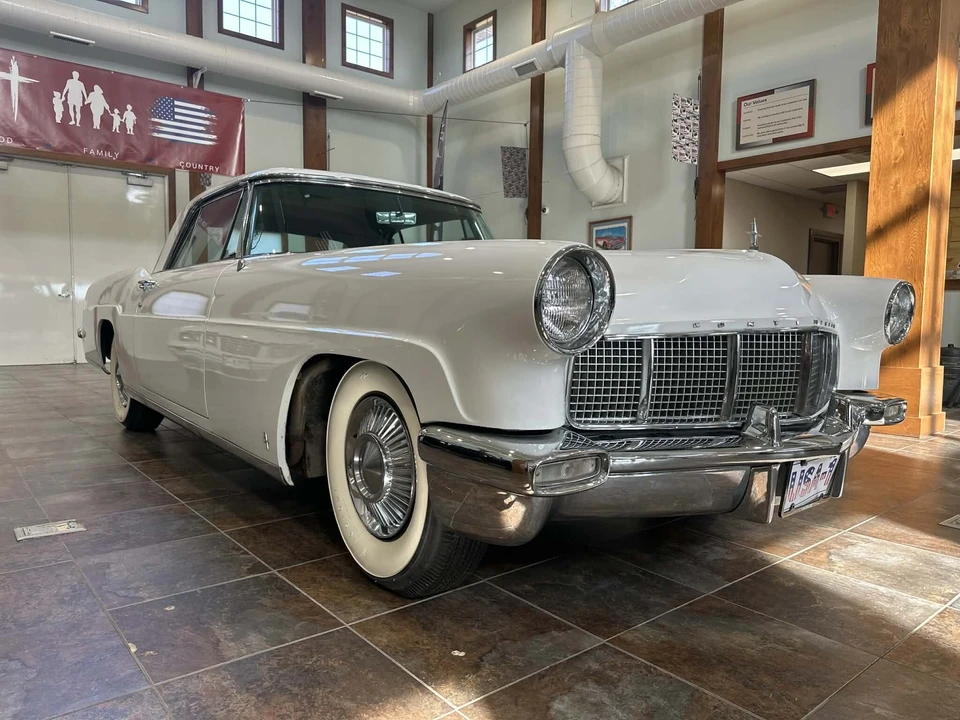 1956 Lincoln Continental Mark II - Image 4 of 11
