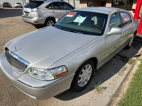 2008 Lincoln Continental Towncar Executive