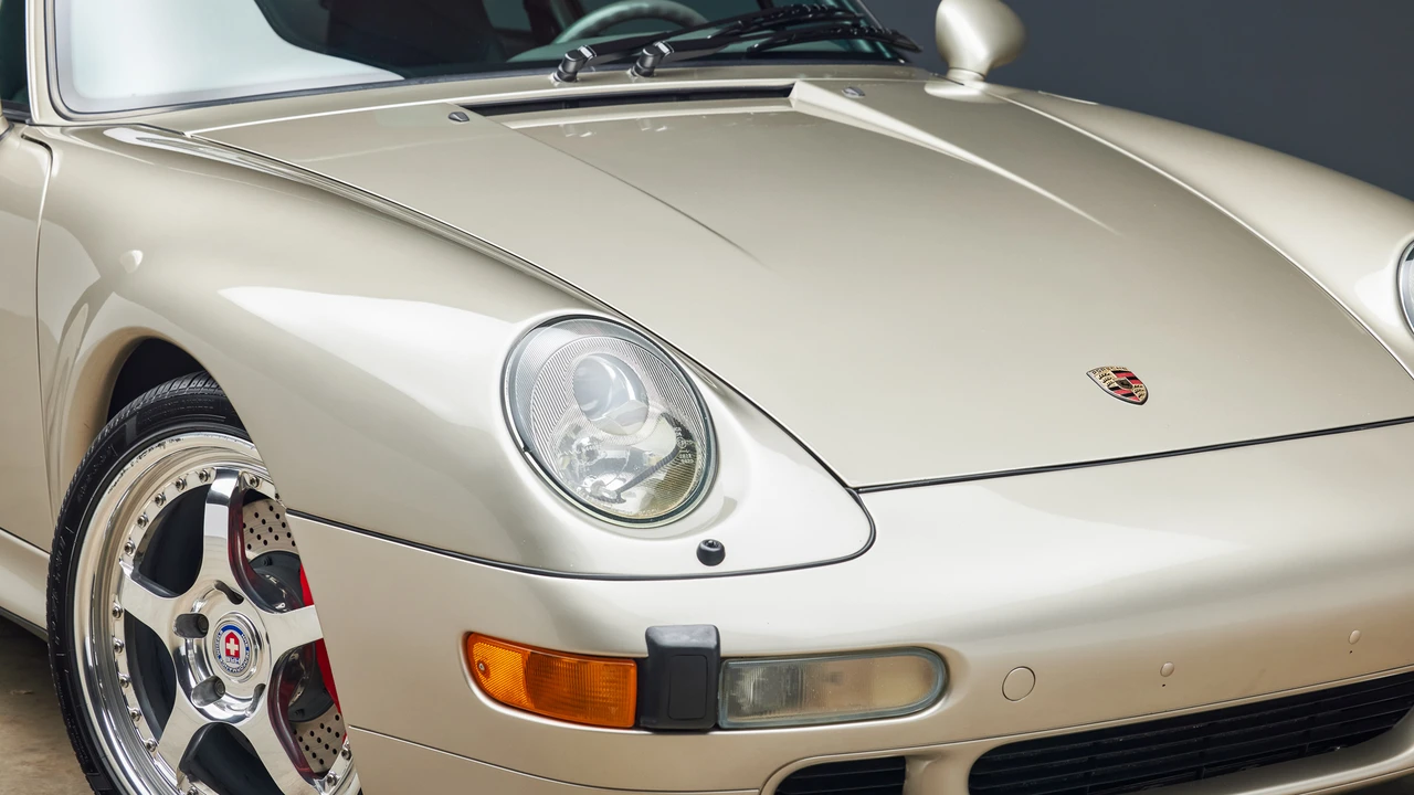 1997 Porsche 993 Carrera 4S - Image 18 of 31