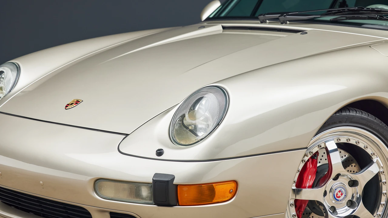 1997 Porsche 993 Carrera 4S - Image 19 of 31