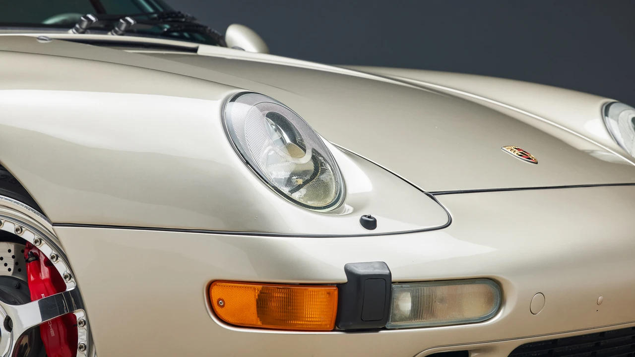 1997 Porsche 993 Carrera 4S - Image 24 of 31