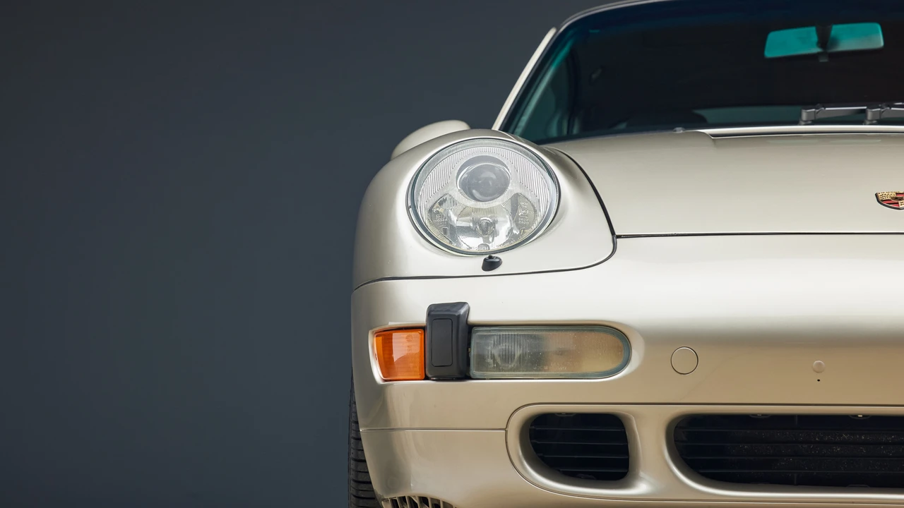 1997 Porsche 993 Carrera 4S - Image 25 of 31