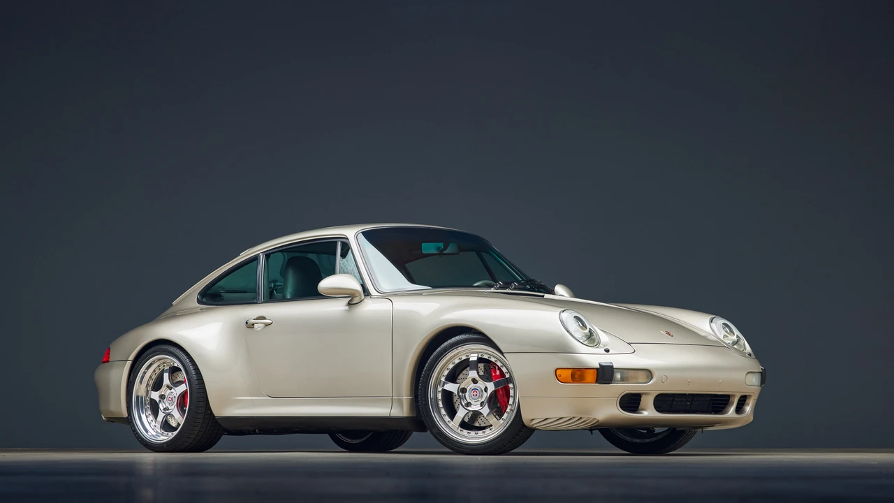 1997 Porsche 993 Carrera 4S - Image 12 of 31