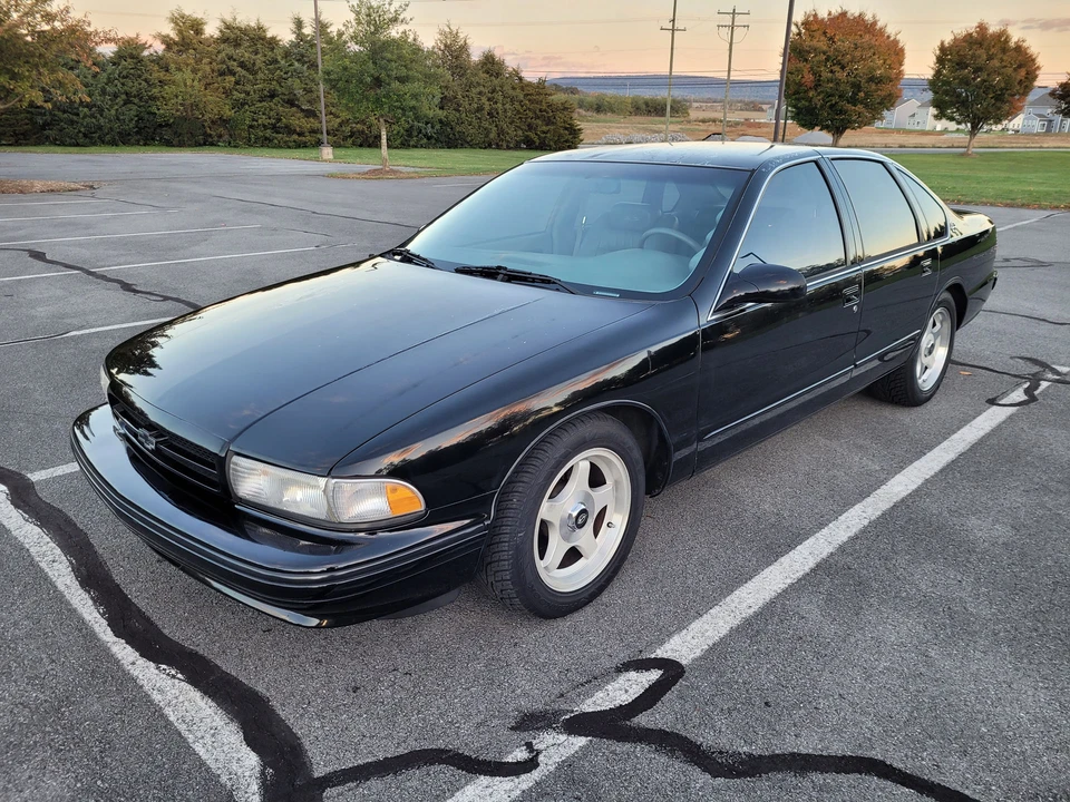 1995 Chevrolet Impala 7th Gen - Image 2 of 31