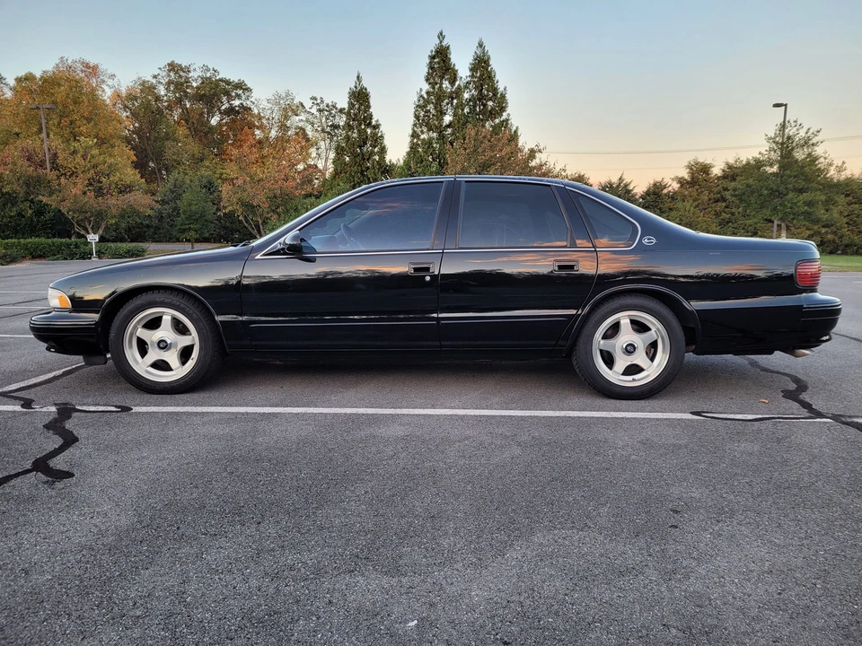 1995 Chevrolet Impala 7th Gen - Image 5 of 31