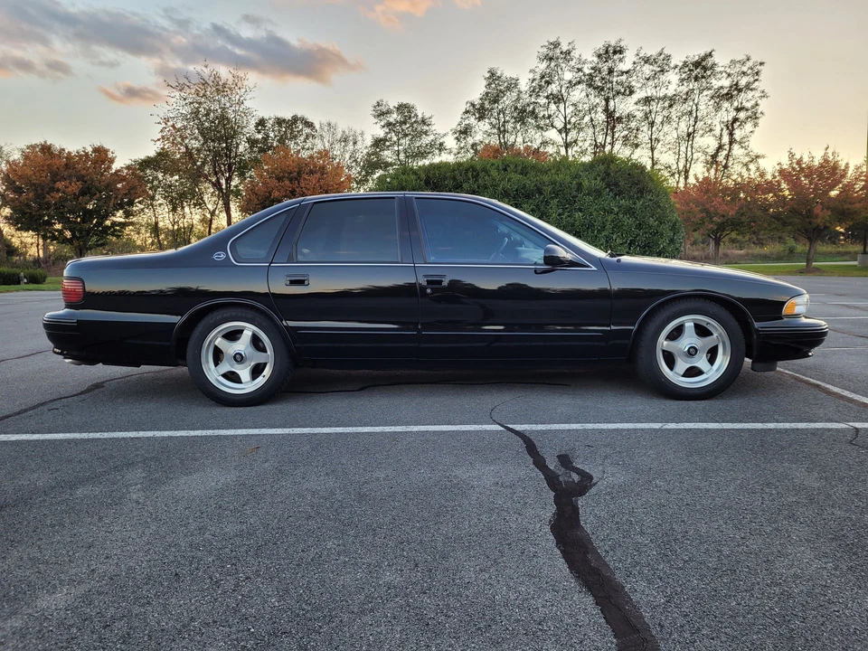 1995 Chevrolet Impala 7th Gen - Image 7 of 31