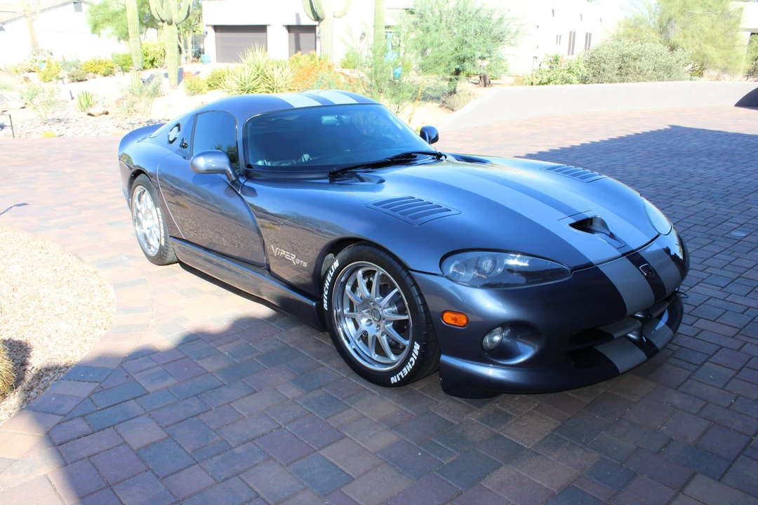 2000 Dodge Viper GTS 2nd Gen - Image 17 of 31