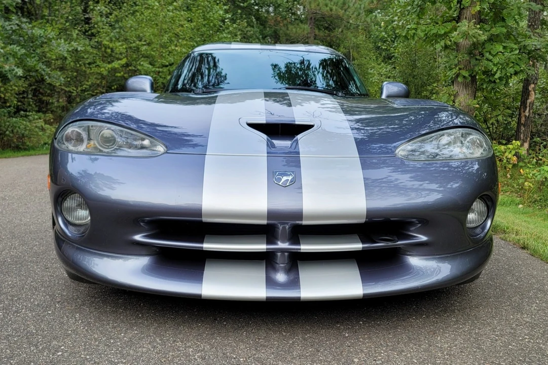 2000 Dodge Viper GTS 2nd Gen - Image 3 of 31