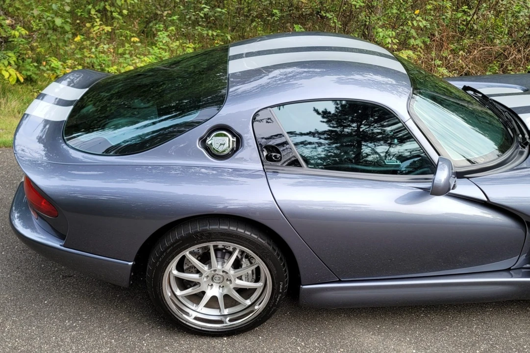 2000 Dodge Viper GTS 2nd Gen - Image 26 of 31
