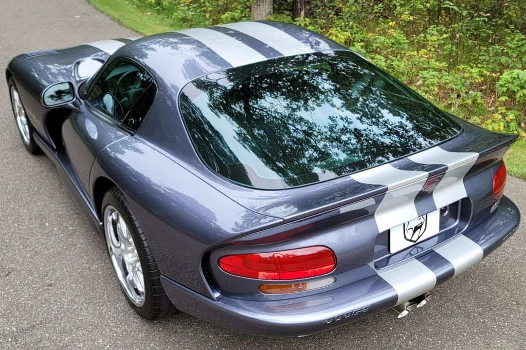 2000 Dodge Viper GTS 2nd Gen - Image 14 of 31