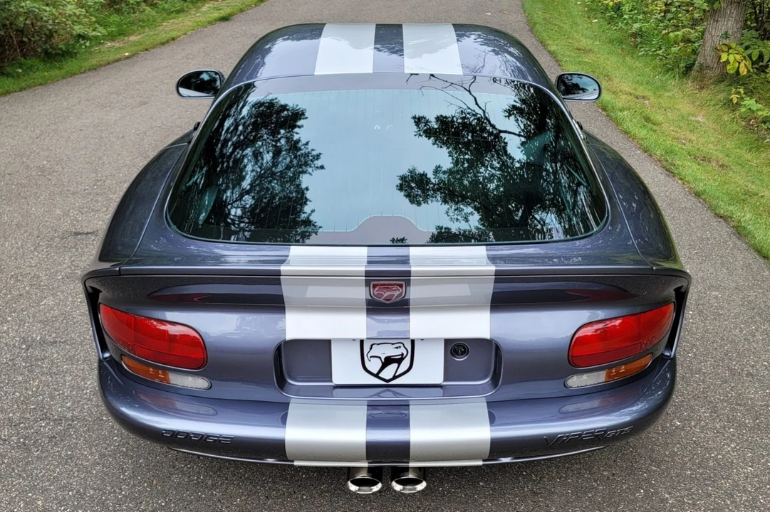 2000 Dodge Viper GTS 2nd Gen - Image 12 of 31