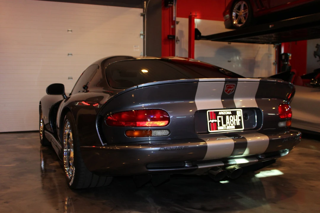 2000 Dodge Viper GTS 2nd Gen - Image 24 of 31