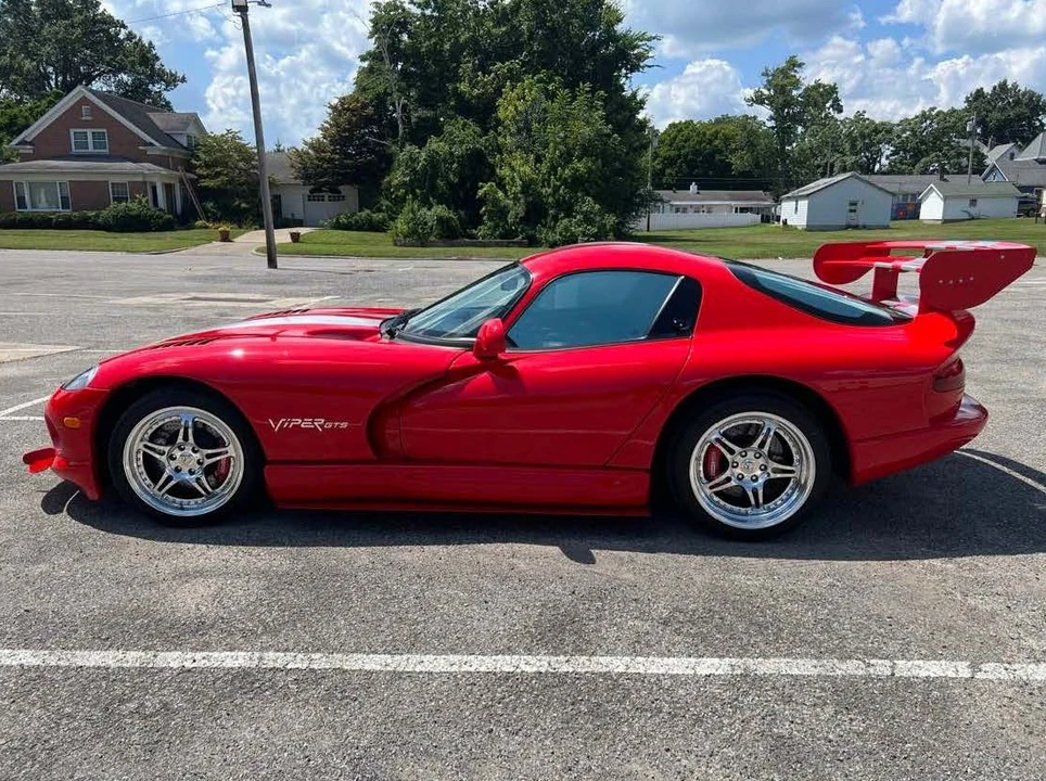 2000 Dodge Viper GTS 2nd Gen - Image 9 of 31
