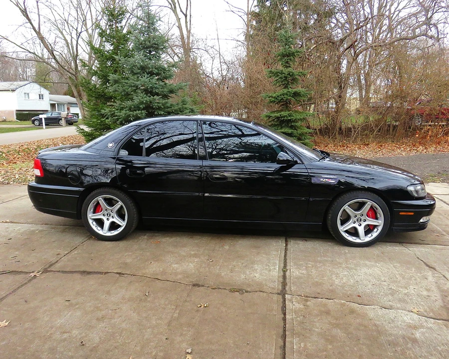 2001 Cadillac Catera - Image 5 of 31