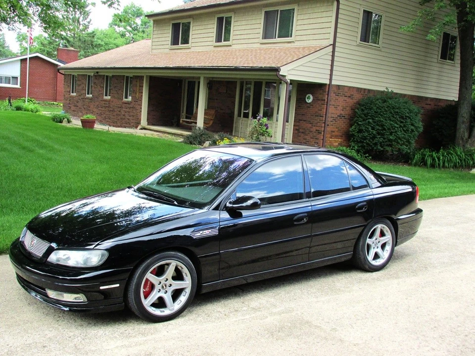 2001 Cadillac Catera - Image 13 of 31