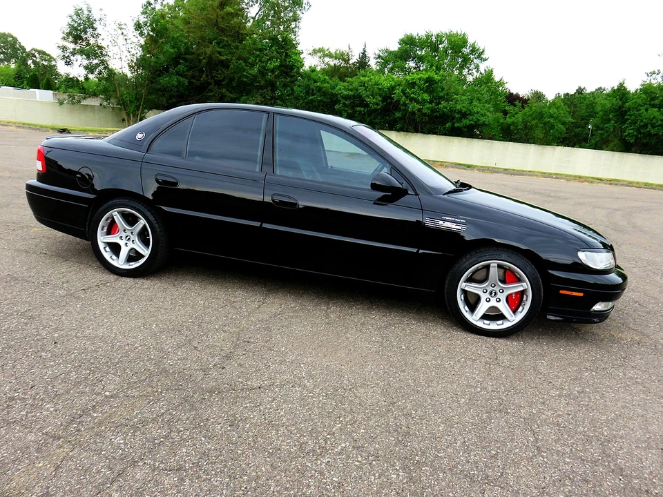 2001 Cadillac Catera - Image 4 of 31