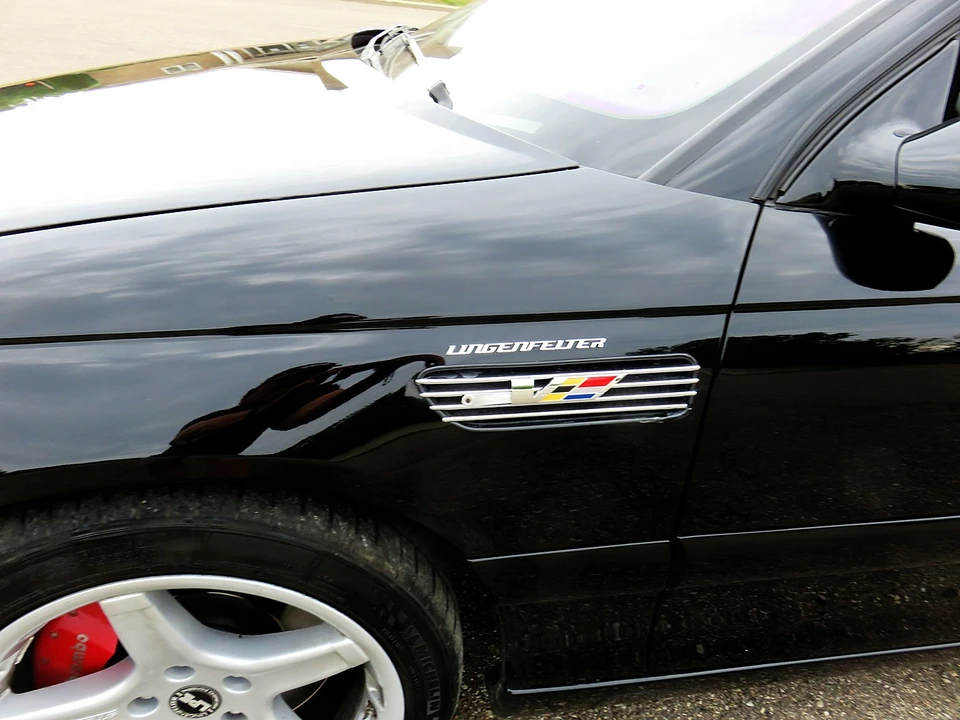 2001 Cadillac Catera - Image 24 of 31