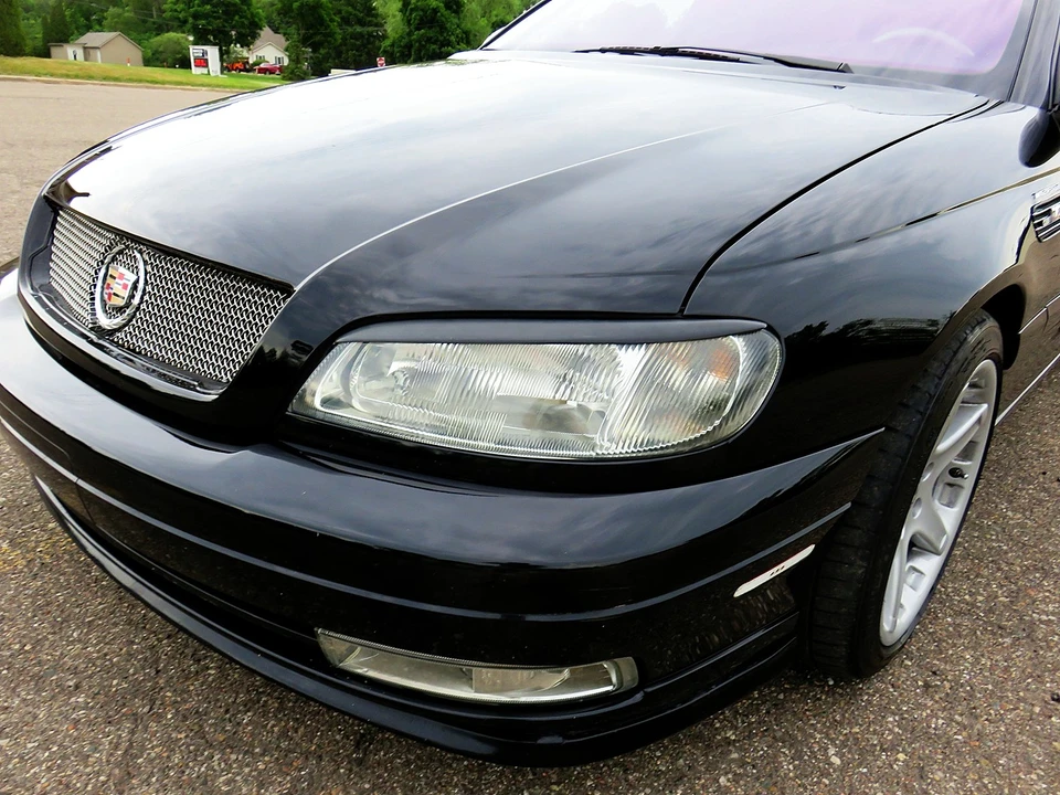 2001 Cadillac Catera - Image 25 of 31