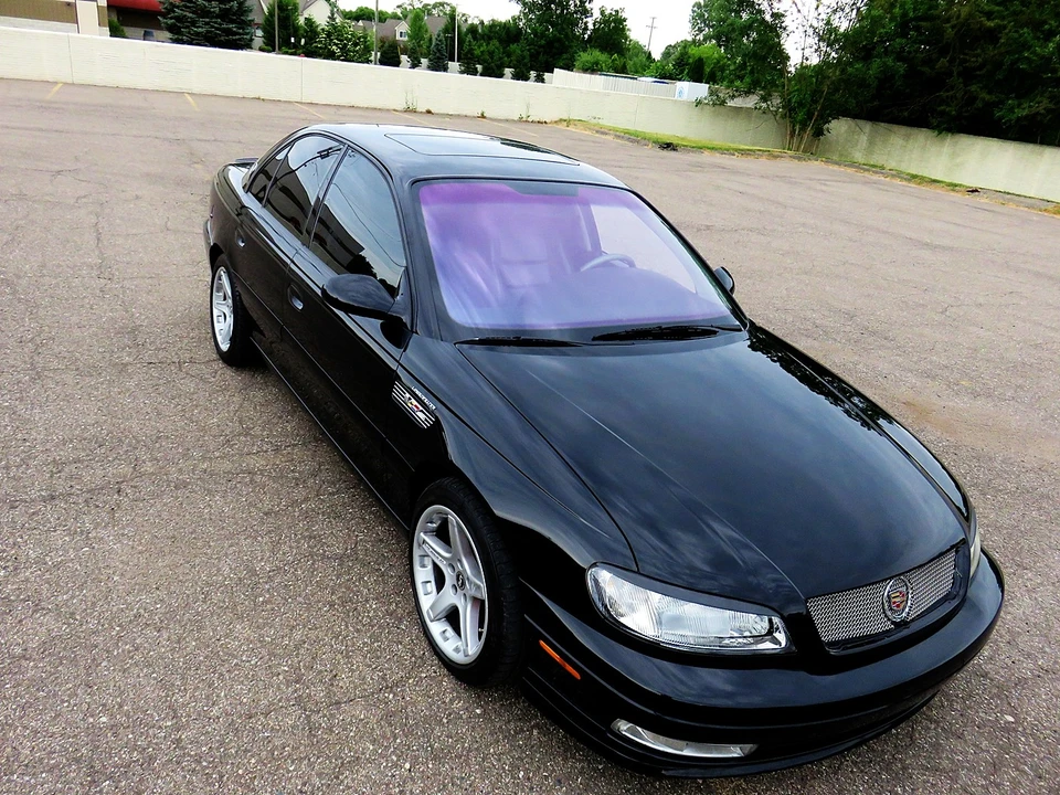 2001 Cadillac Catera - Image 18 of 31