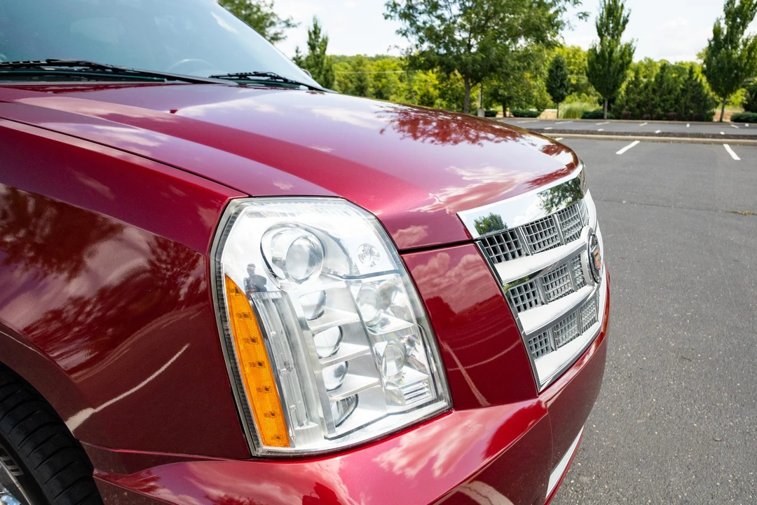 2010 Cadillac Escalade & EXT 3rd Gen - Image 16 of 31
