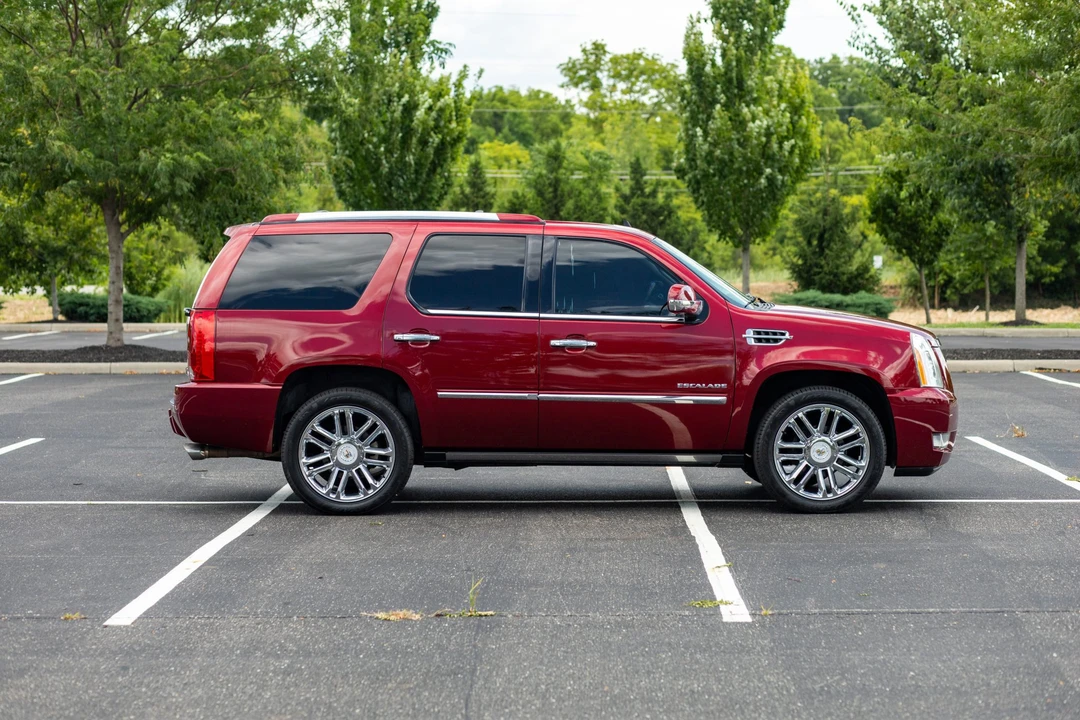 2010 Cadillac Escalade & EXT 3rd Gen - Image 8 of 31