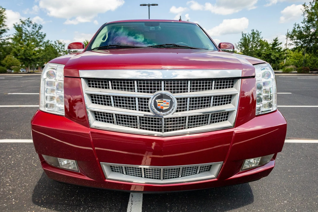 2010 Cadillac Escalade & EXT 3rd Gen - Image 5 of 31