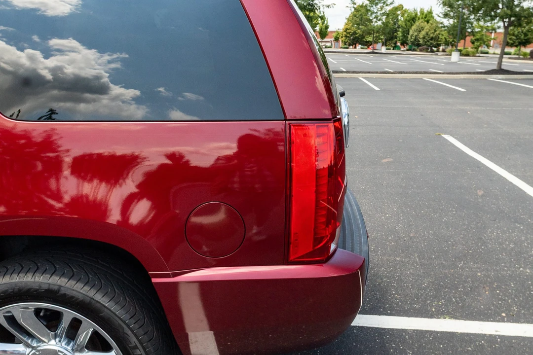 2010 Cadillac Escalade & EXT 3rd Gen - Image 30 of 31