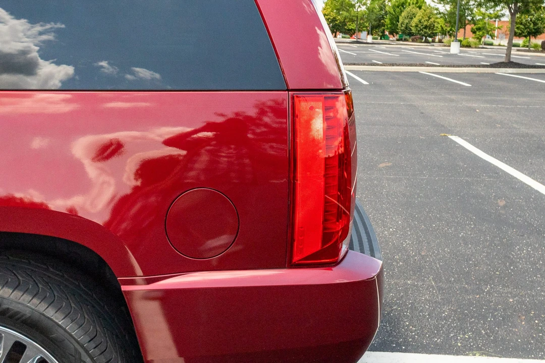 2010 Cadillac Escalade & EXT 3rd Gen - Image 29 of 31