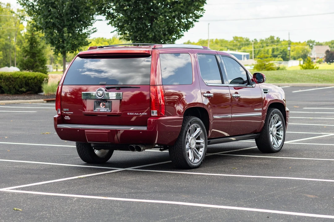 2010 Cadillac Escalade & EXT 3rd Gen - Image 9 of 31