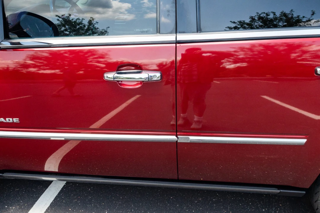 2010 Cadillac Escalade & EXT 3rd Gen - Image 26 of 31