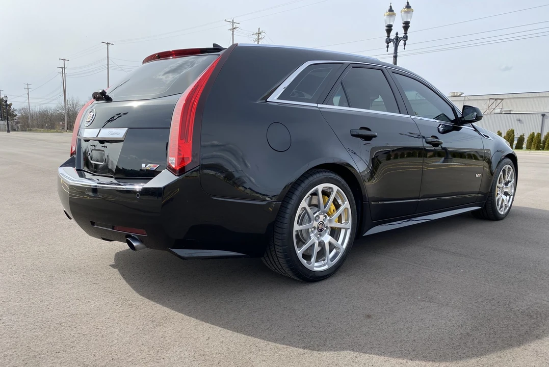 2012 Cadillac CTS-V 2nd Gen - Image 17 of 31