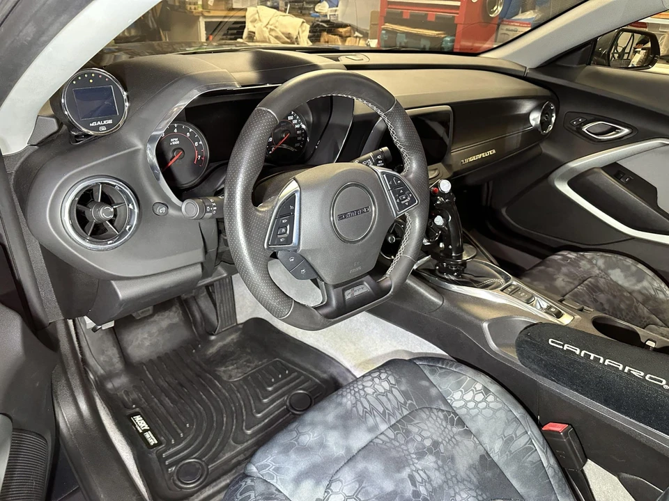 2017 Chevrolet Camaro SS 6th Gen - Image 30 of 31