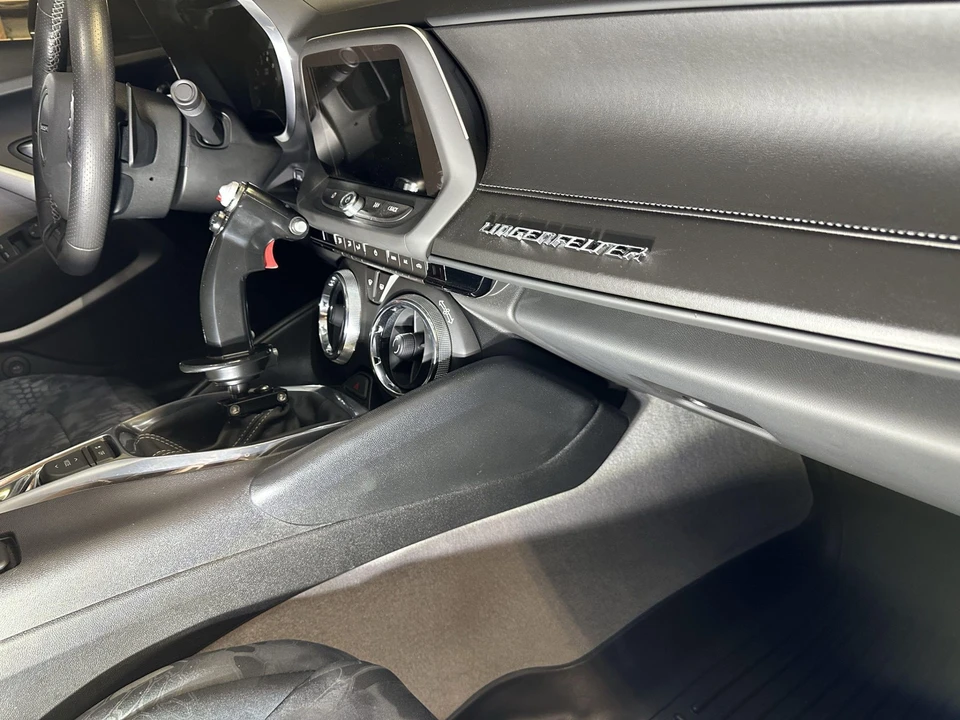 2017 Chevrolet Camaro SS 6th Gen - Image 26 of 31
