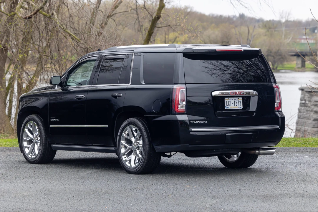2018 GMC Yukon 4th Gen - Image 6 of 31