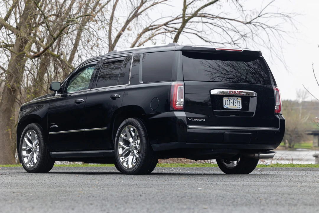 2018 GMC Yukon 4th Gen - Image 7 of 31