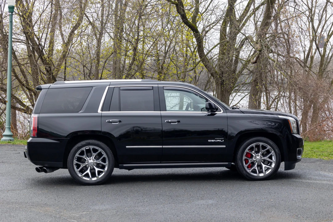 2018 GMC Yukon 4th Gen - Image 14 of 31