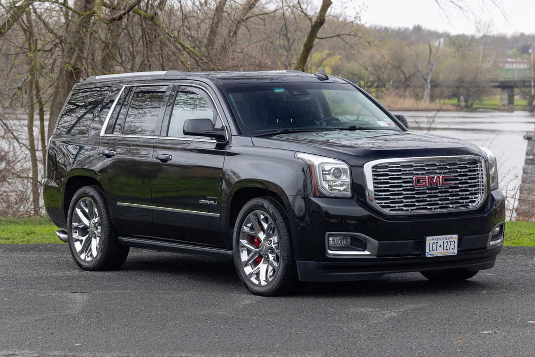 2018 GMC Yukon 4th Gen - Image 15 of 31