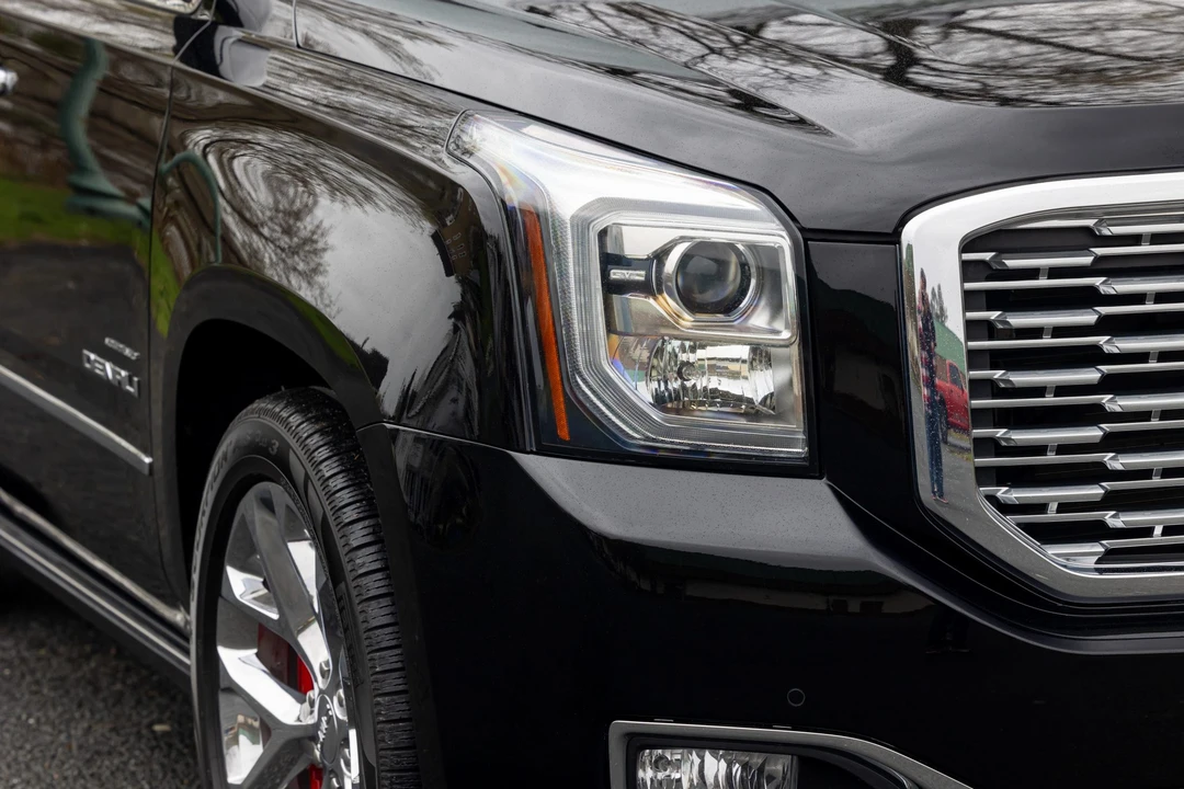 2018 GMC Yukon 4th Gen - Image 28 of 31