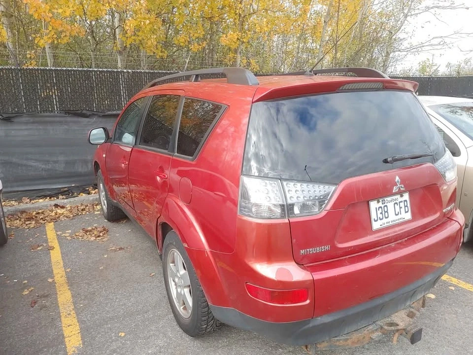 2008 Mitsubishi Outlander - Image 4 of 8