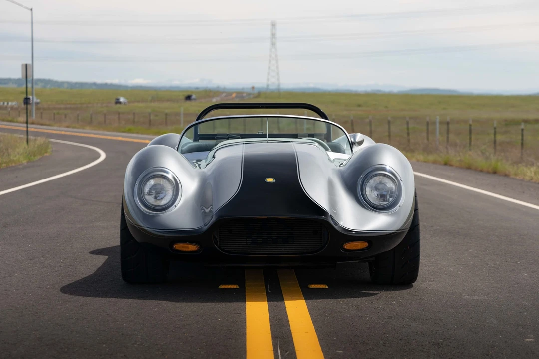 Jaguar Replica - Image 12 of 31