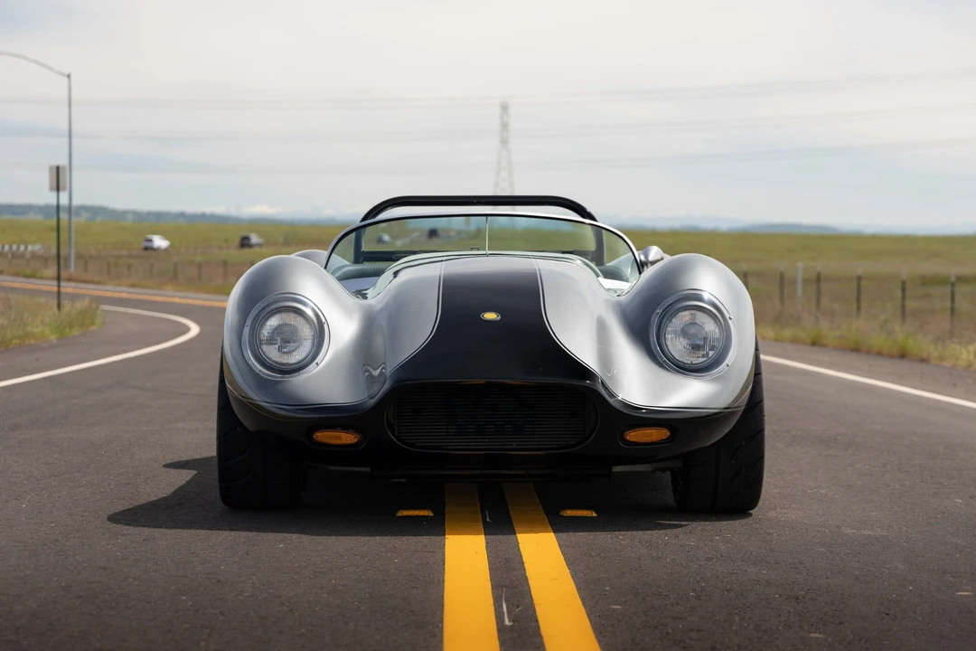 Jaguar Replica - Image 13 of 31