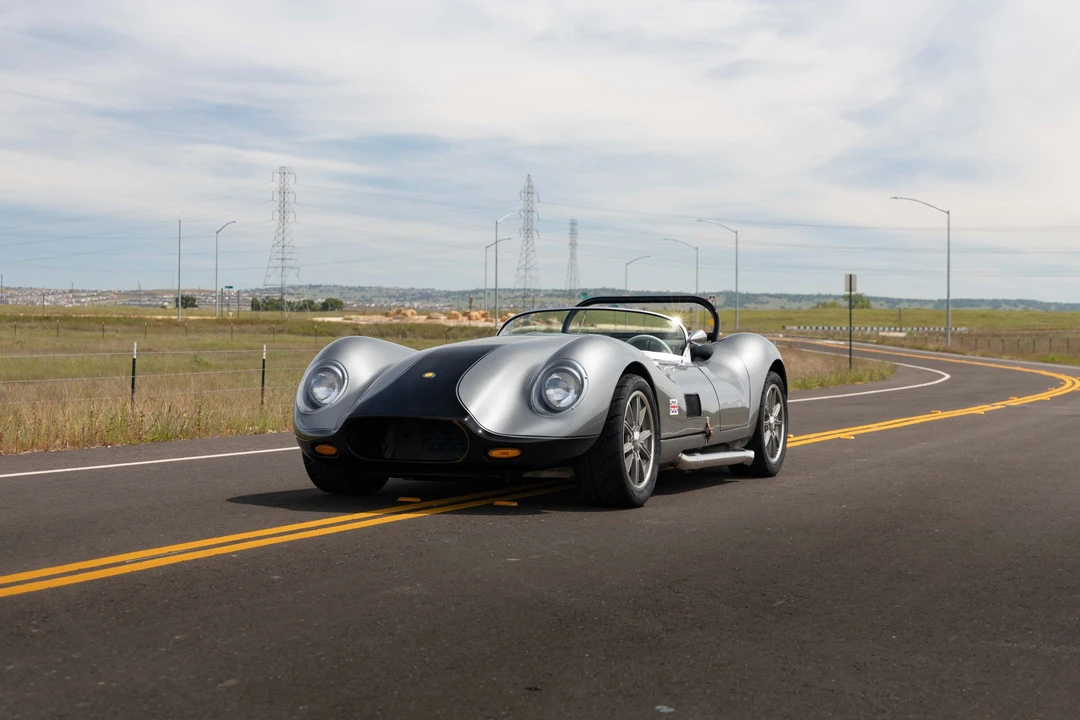 Jaguar Replica - Image 10 of 31