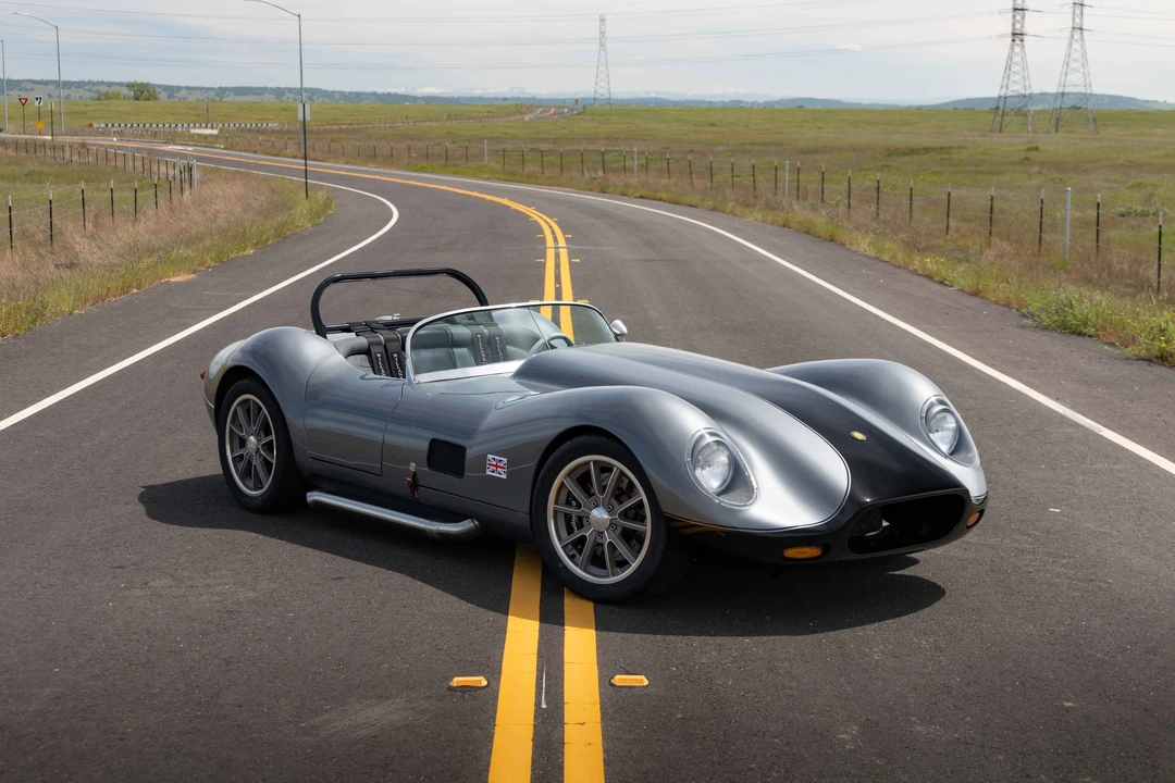 Jaguar Replica - Image 18 of 31