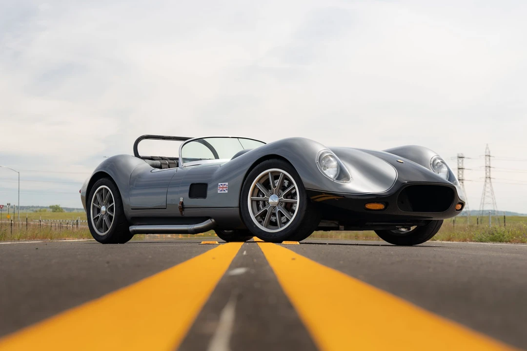 Jaguar Replica - Image 20 of 31
