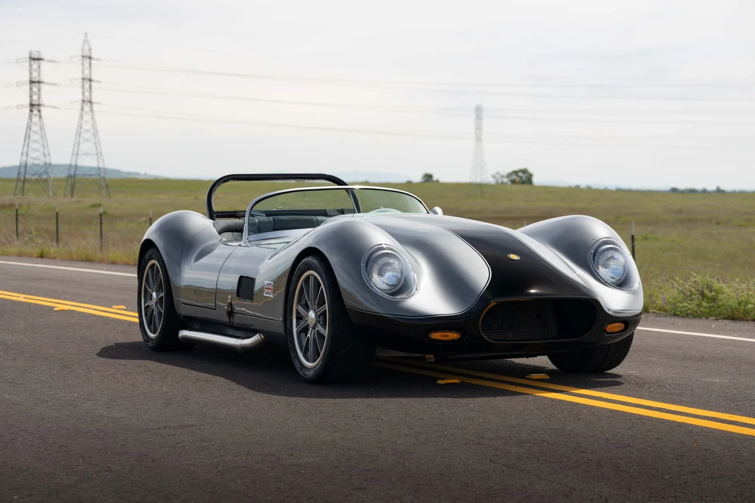 Jaguar Replica - Image 15 of 31